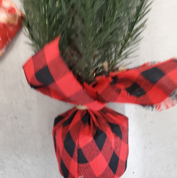 New 4pc Holiday Bundle. - Picture 13 of 15